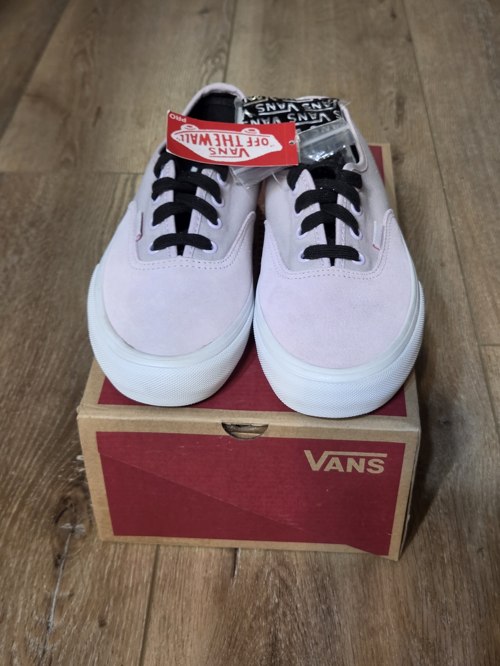NEW Vans Authentic Pro Pink Suede Skate Shoes w/ Box & Extra Laces – M5.5 W7